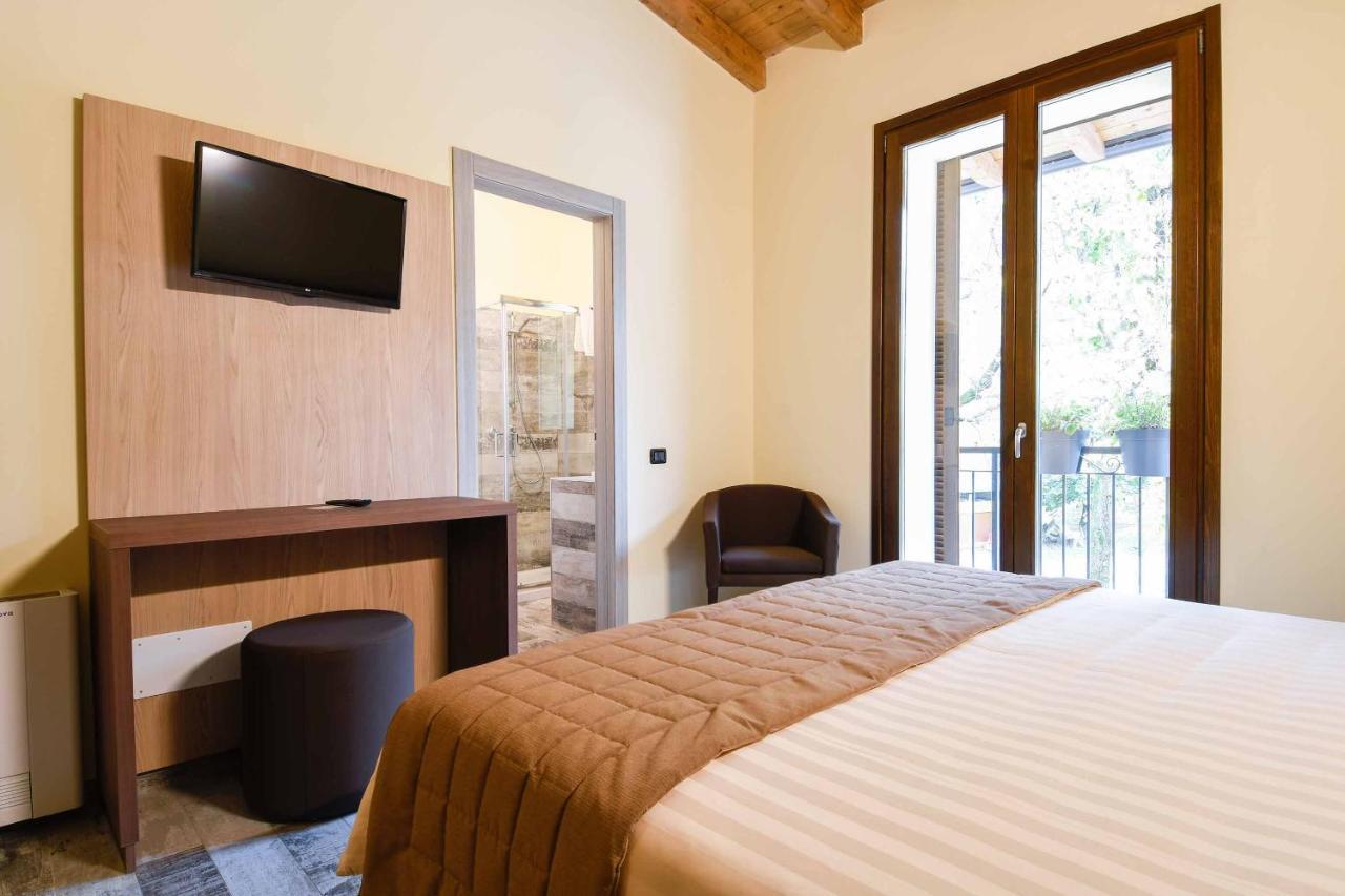 Agriturismo Ippolita Lucchetti Cene Eksteriør bilde